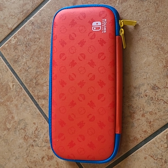Nintendo Switch Mario Case! - Picture 2 of 10